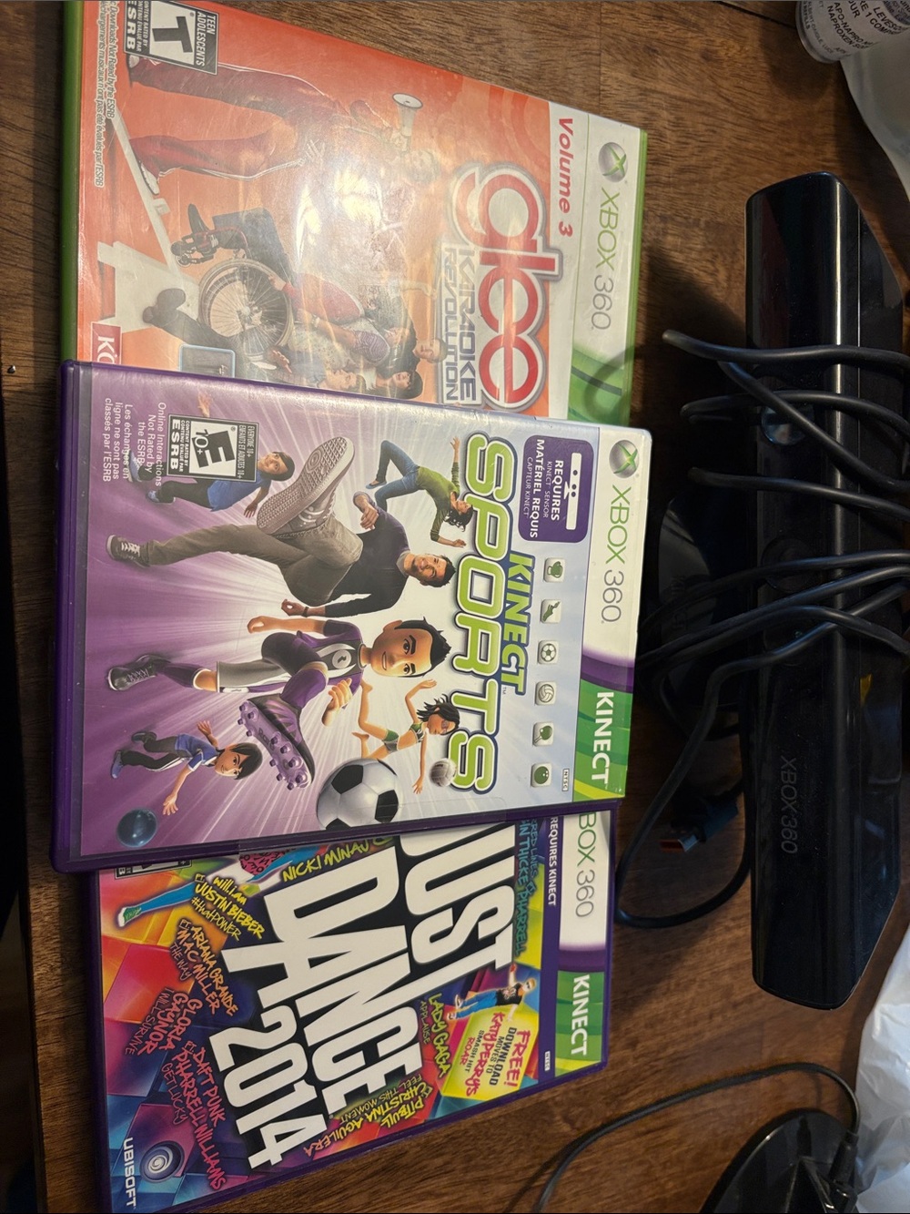 Kinect Sensor with Kinect Sports (Black)